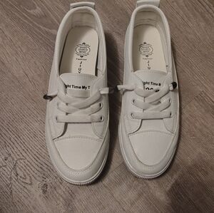 Women's Slip On Sneakers